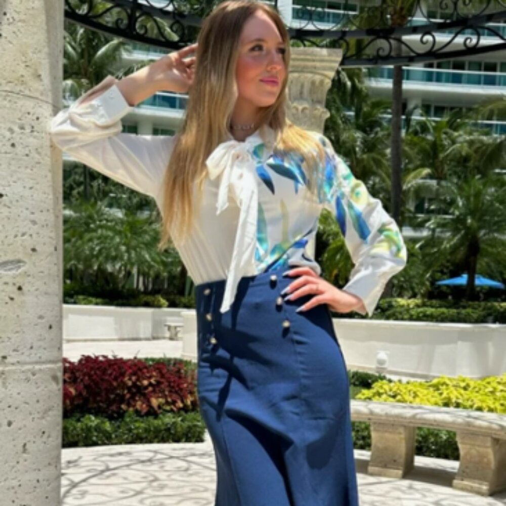 SUEDE MERMAID STYLE SKIRT WITH BUTTONS